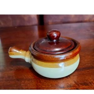 VINTAGE 2 TONE BROWN & BEIGE SMALL CERAMIC STONEWARE POT WITH LID AND HANDLE